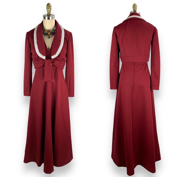 1960s custom made A-line halter maroon hippie dress with matching cropped jacket - Picture 3 of 16